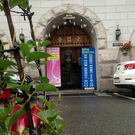 Itaewon Land Spa & Guesthouse Szöul Kültér fotó