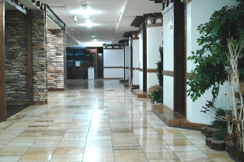 Itaewon Land Spa & Guesthouse Szöul Kültér fotó